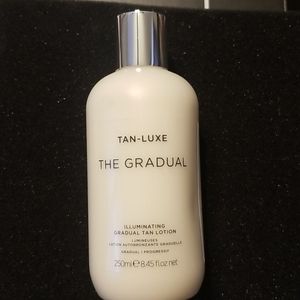 Tan-Luxe The Gradual Illuminating Tanning Lotion